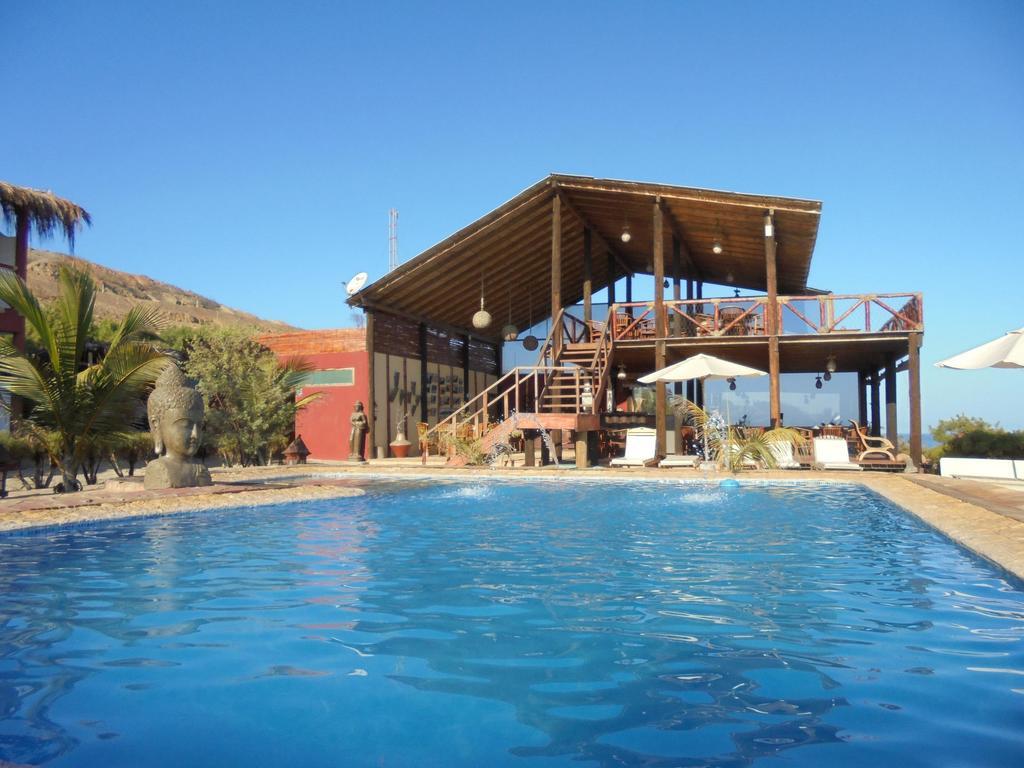 Balihai Bungalows Canoas de Punta Sal Luaran gambar