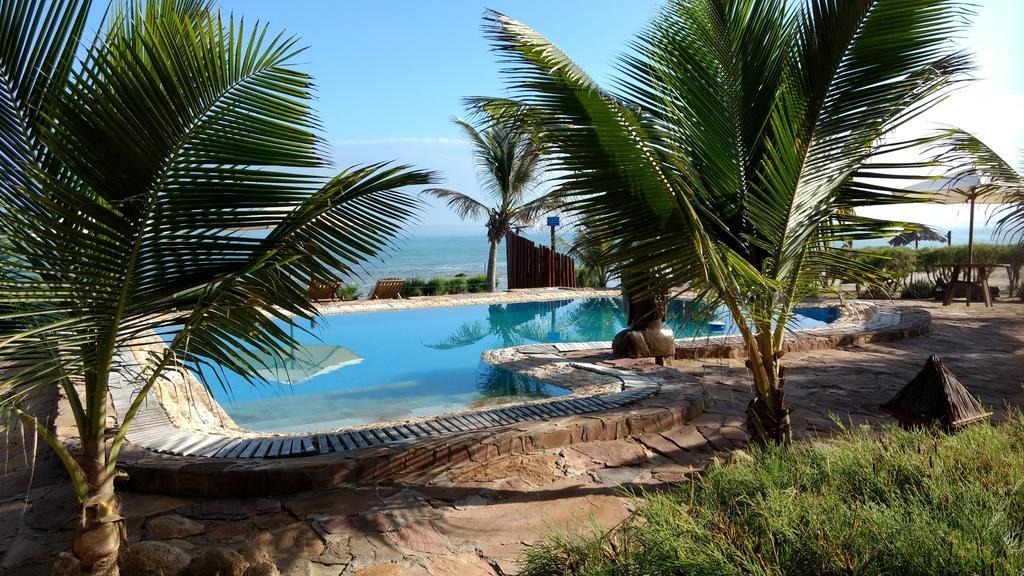 Balihai Bungalows Canoas de Punta Sal Luaran gambar