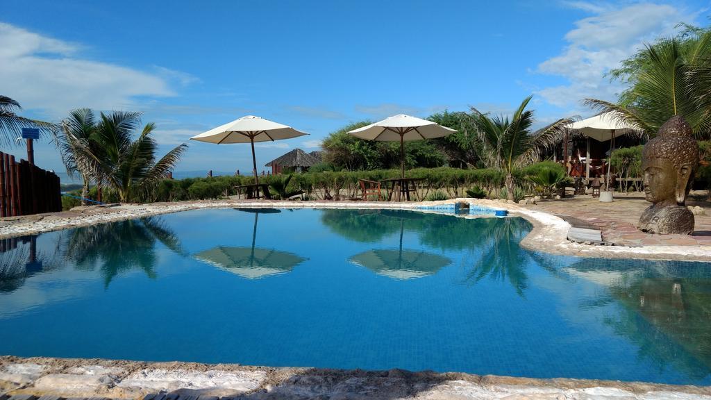 Balihai Bungalows Canoas de Punta Sal Luaran gambar