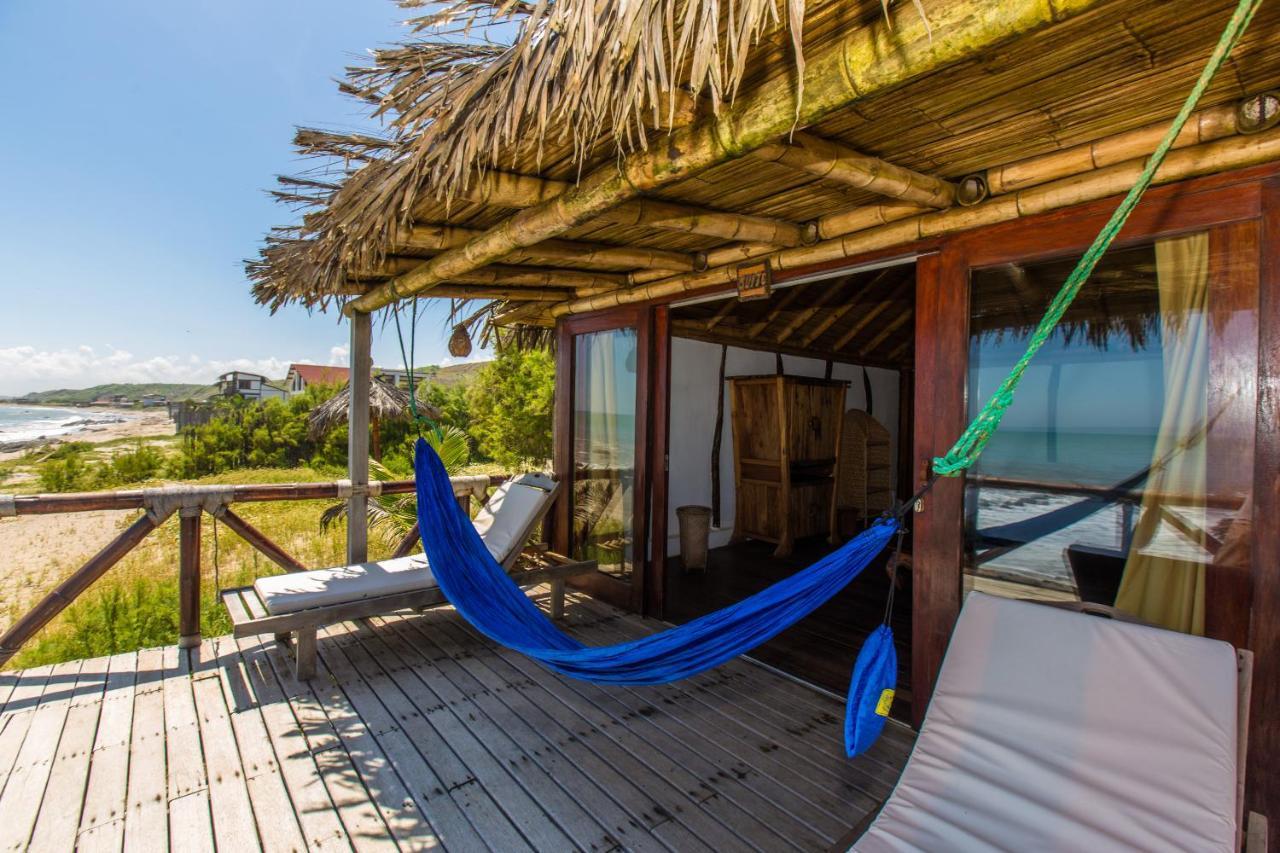 Balihai Bungalows Canoas de Punta Sal Luaran gambar