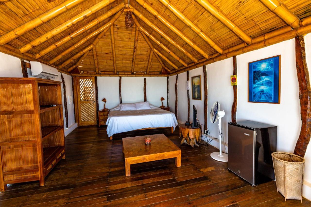 Balihai Bungalows Canoas de Punta Sal Luaran gambar